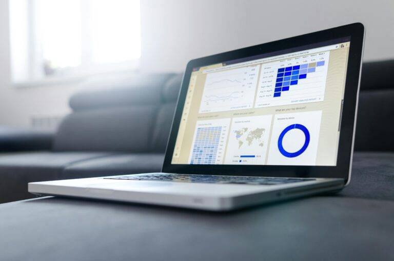 Read more about the article 📊 Stop Guessing, Start Growing: The ROI of Data Intelligence in Digital Advertising